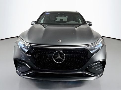 Used 2023 Mercedes-Benz EQS 580 4MATIC SUV image 2