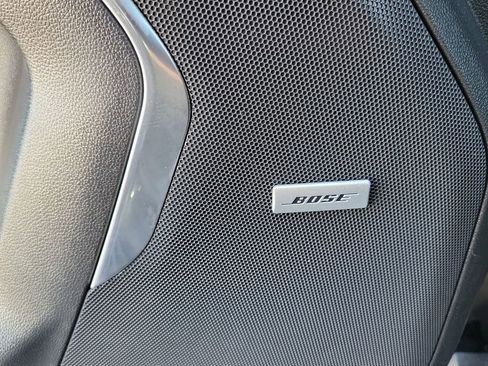 Used 2023 Chevrolet Suburban High Country image 25