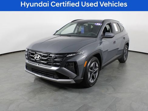 Used 2026 Hyundai Tucson SEL FWD image 2