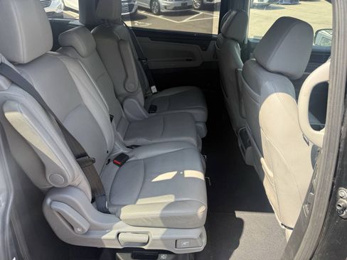 Used 2018 Honda Odyssey Elite image 15