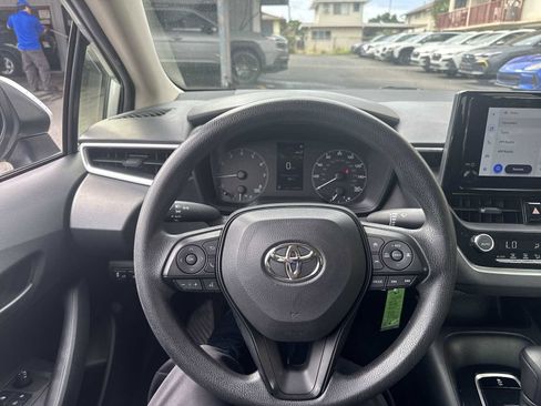 Used 2023 Toyota Corolla LE image 14