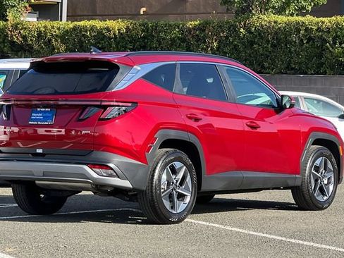 Certified 2025 Hyundai Tucson SEL AWD/4WD image 5