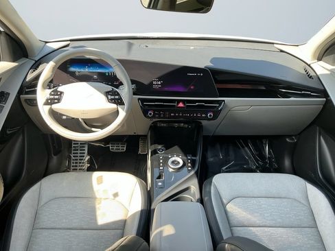 Used 2023 Kia Niro Wave w/ Wave Preserve Package FWD image 11
