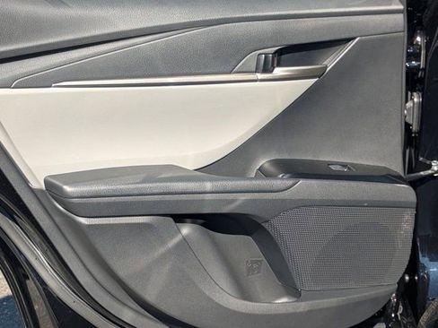 Used 2025 Toyota Camry LE w/ Convenience Package image 18