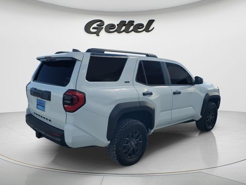 Certified 2025 Toyota 4Runner SR5 AWD/4WD image 6