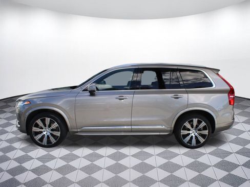 Used 2021 Volvo XC90 T6 Inscription w/ Lounge Package image 2