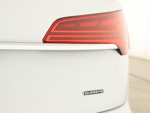 Used 2021 Audi Q5 Prestige w/ Prestige Package image 30