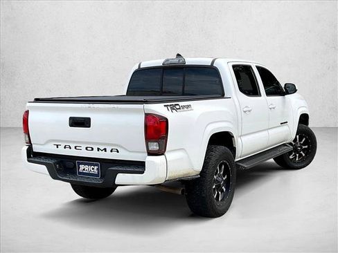 Used 2018 Toyota Tacoma SR RWD image 2