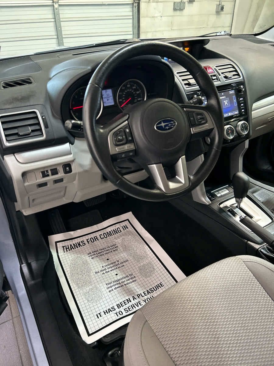 Used 2017 Subaru Forester 2.5i Premium w/ Popular Package #2A AWD/4WD image 9