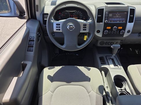 Used 2019 Nissan Frontier SV w/ Value Truck Package RWD image 13