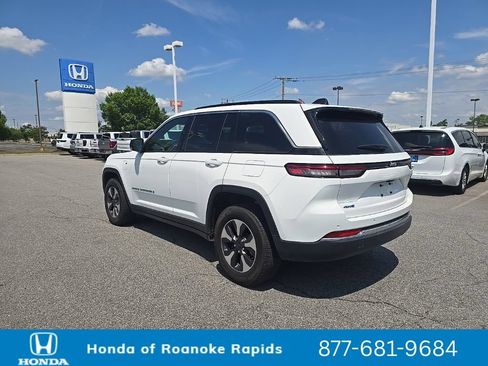 Used 2024 Jeep Grand Cherokee Limited 4xe AWD/4WD image 3