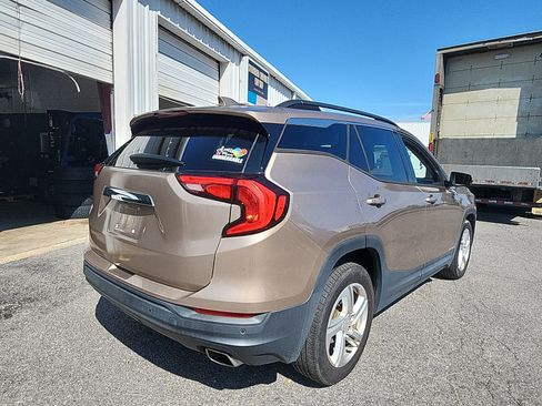 Used 2018 GMC Terrain SLE w/ Driver Convenience Package FWD image 5