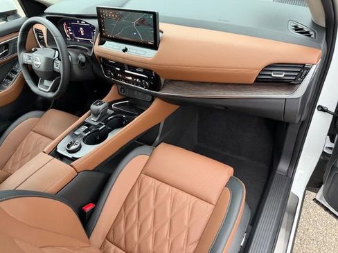 New 2026 Nissan Rogue Platinum w/ Platinum Premium Package image 14