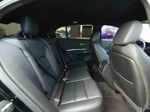 Used 2022 Cadillac XT4 Luxury w/ Cold Weather Package FWD image 28