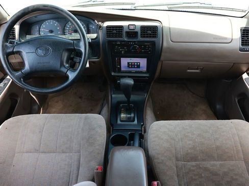 Used 2000 Toyota 4Runner 2WD w/ Upgrade Value Pkg 1 image 2
