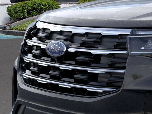New 2026 Ford Explorer Active w/ Active Comfort Package image 16