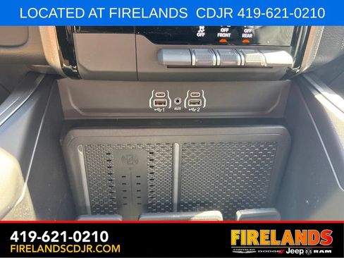 New 2026 RAM 1500 4x4 Crew Cab image 22