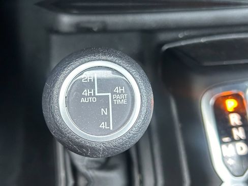 Used 2023 Jeep Wrangler Unlimited AWD/4WD image 17
