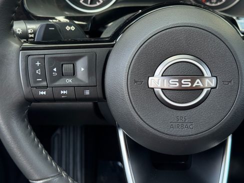 Used 2023 Nissan Pathfinder SV FWD image 19