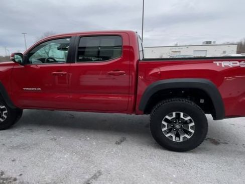 Certified 2023 Toyota Tacoma image 4