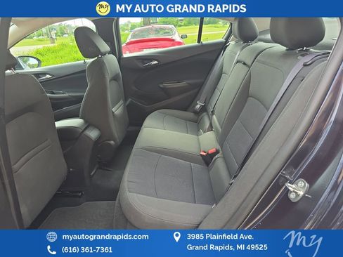 Used 2016 Chevrolet Cruze LT w/ Convenience Package FWD image 26