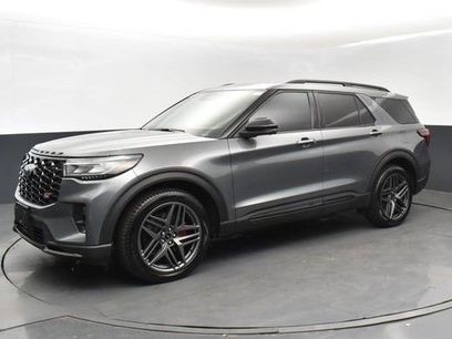 Used 2025 Ford Explorer ST