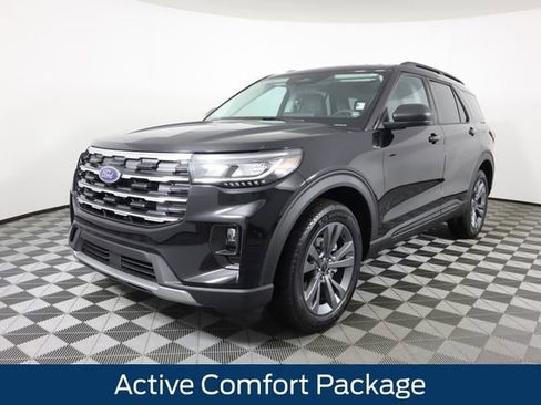 New 2026 Ford Explorer Active w/ Active Comfort Package image 8