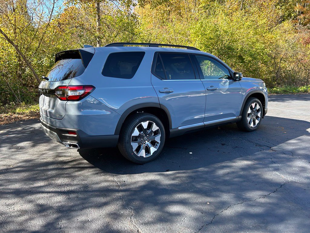 New 2026 Honda Pilot Elite image 2