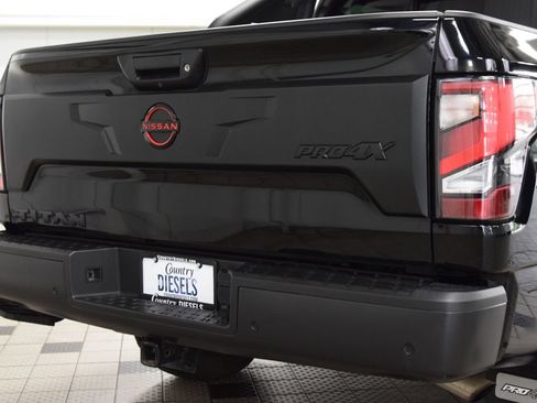 Used 2024 Nissan Titan PRO-4X w/ Pro-4x Utility Package AWD/4WD image 17