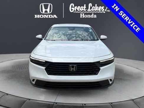 Used 2023 Honda Accord EX image 8