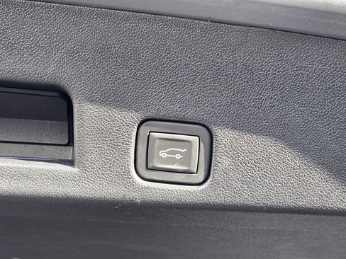 Certified 2025 GMC Acadia Elevation image 15