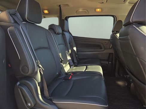 Used 2025 Honda Odyssey Elite image 14