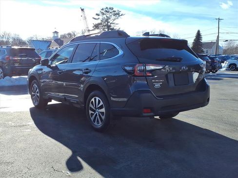 Certified 2024 Subaru Outback Premium image 5