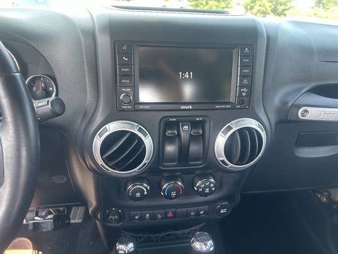 Used 2013 Jeep Wrangler Rubicon w/ PWR Convenience Group AWD/4WD image 14