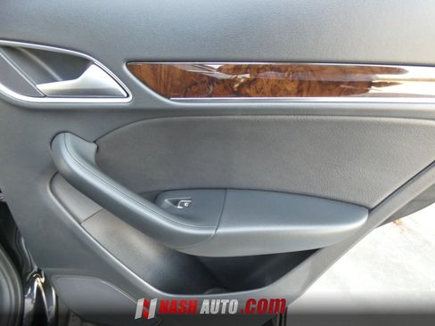 Used 2018 Audi Q3 2.0T Premium Plus w/ Premium Plus Package AWD/4WD image 44