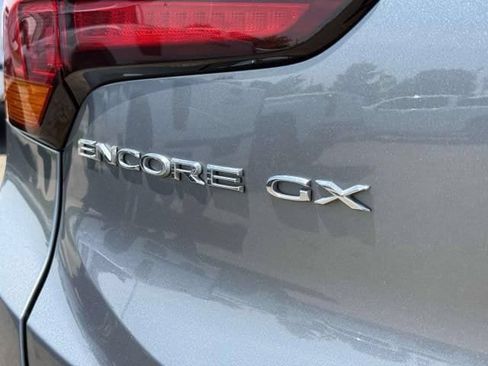 Used 2020 Buick Encore GX Essence FWD image 7