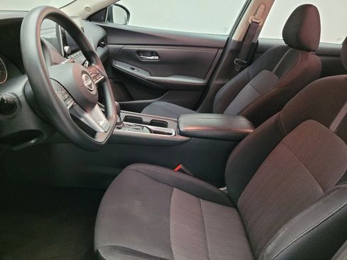 Used 2024 Nissan Sentra SV FWD image 17
