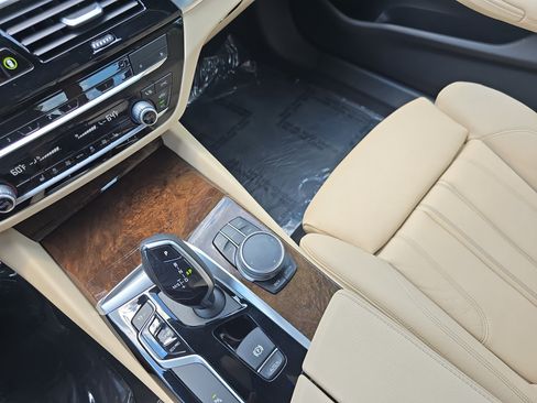Used 2020 BMW 540i w/ Convenience Package RWD image 23
