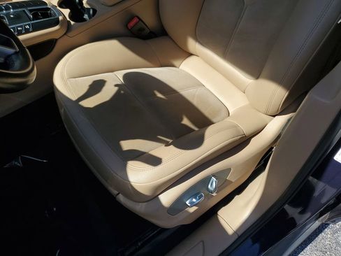 Used 2021 Porsche Macan image 19