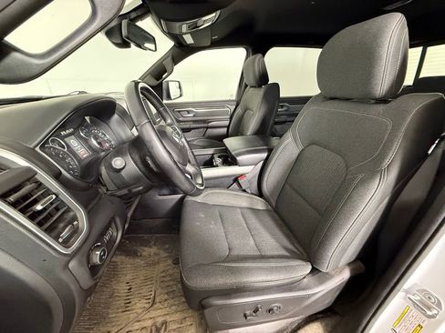 Used 2019 RAM 1500 Big Horn AWD/4WD image 5