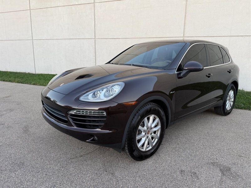 Used 2014 Porsche Cayenne Diesel AWD/4WD image 1