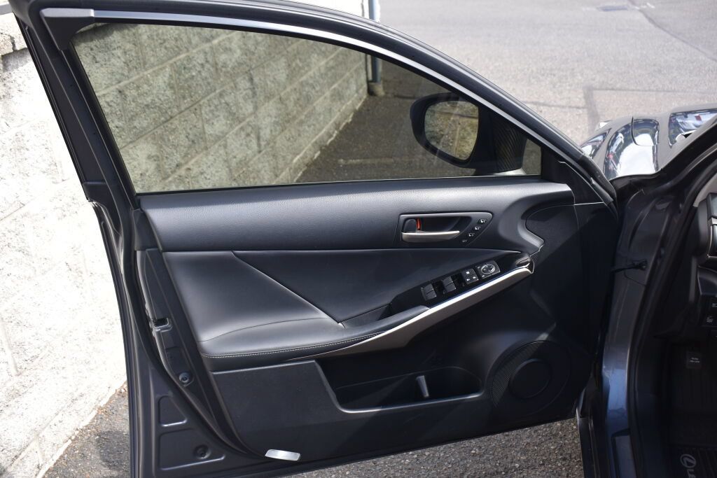 Used 2019 Lexus IS 300 AWD w/ Navigation Package image 17