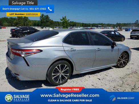 Used 2019 Toyota Camry SE w/ Convenience Package FWD image 4