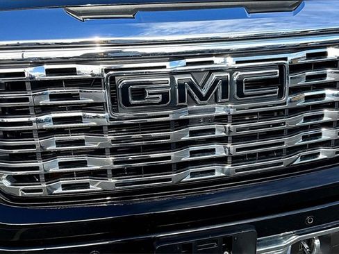 Used 2025 GMC Sierra 1500 Denali w/ Technology Package image 29