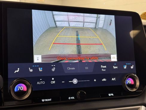 Used 2023 Lexus RX 350h image 38