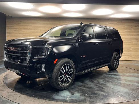 Used 2023 GMC Yukon XL AT4 w/ Max Trailering Package AWD/4WD image 11
