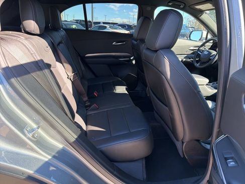Used 2025 Cadillac XT4 Premium Luxury image 29