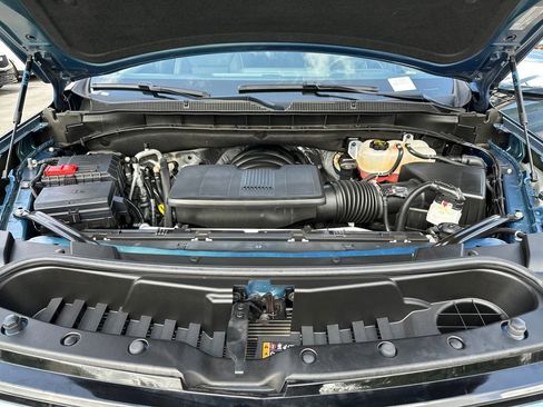 Used 2025 Chevrolet Tahoe Premier RWD image 14