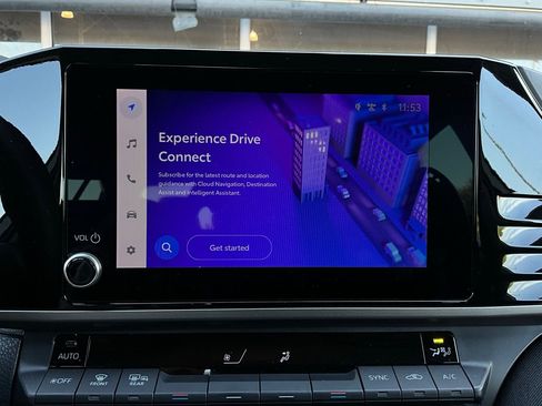 Used 2025 Toyota Camry LE image 28