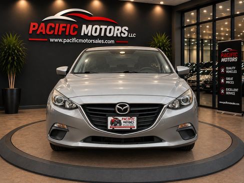 Used 2016 MAZDA MAZDA3 i Sport w/ Preferred Equipment Package FWD image 5